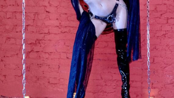 domina-holy-rose-fury